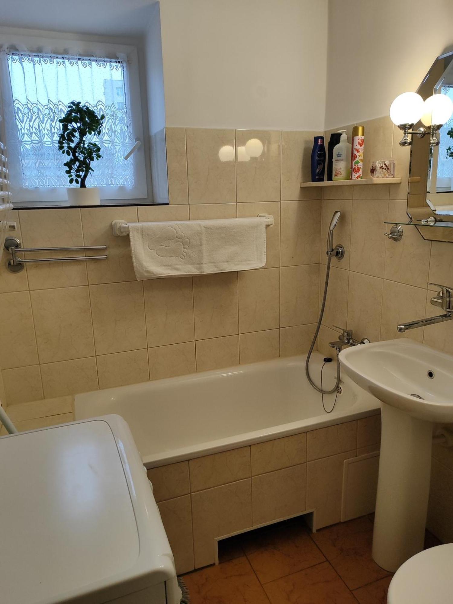 Apartment Praski 5 Minut Od Metra I Starego Miasta Spacerem Do Zoo I Konesera *